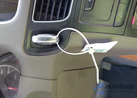 2009 Audi Q5 3.2 Premium z USA, uszkodzony, nr VIN WA1KK78R09A022774